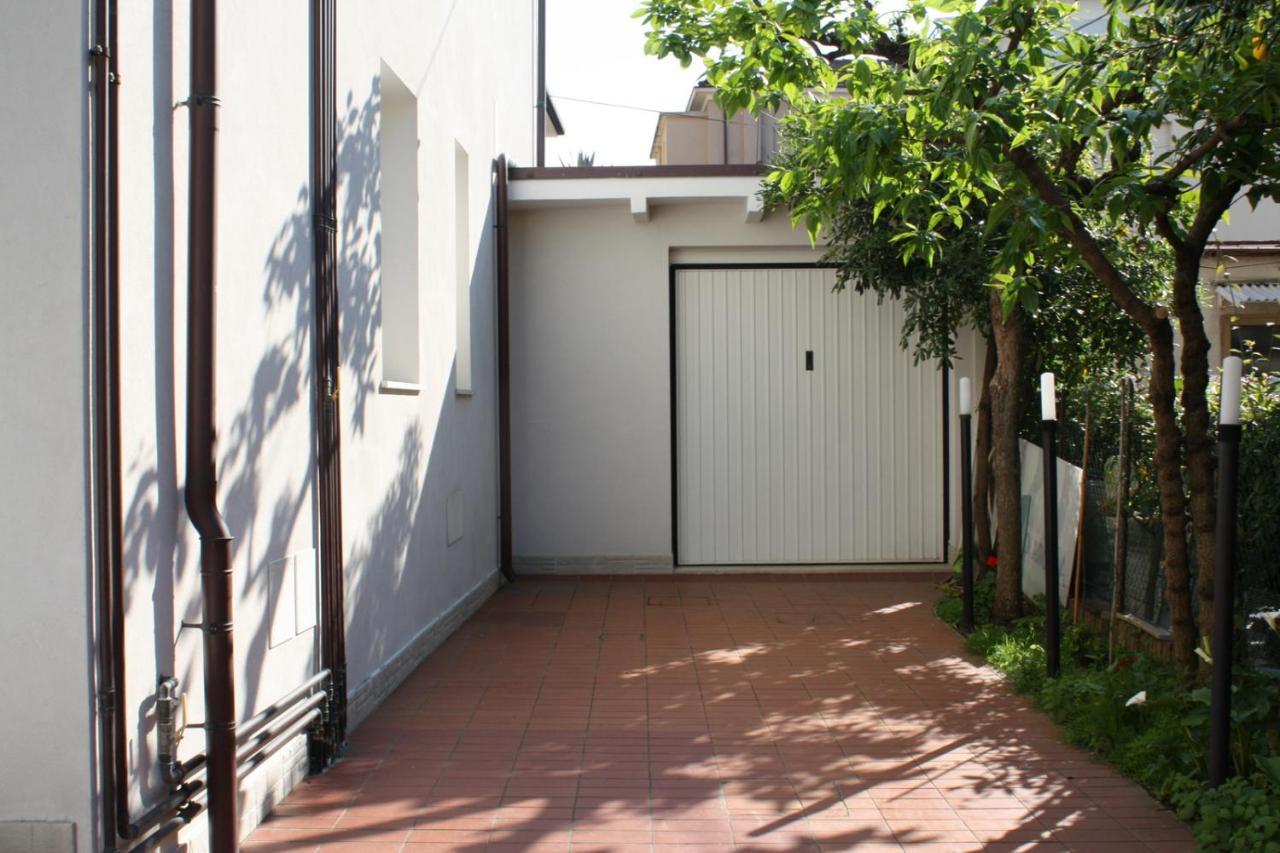 רימיני Casa Vacanze Aurora Centro מראה חיצוני תמונה