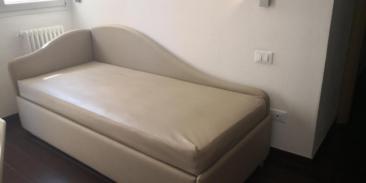 רימיני Casa Vacanze Aurora Centro מראה חיצוני תמונה